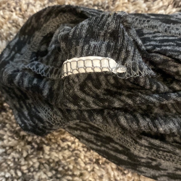 Old Navy Active Burnout Tank Size Small - Picture 6 of 6